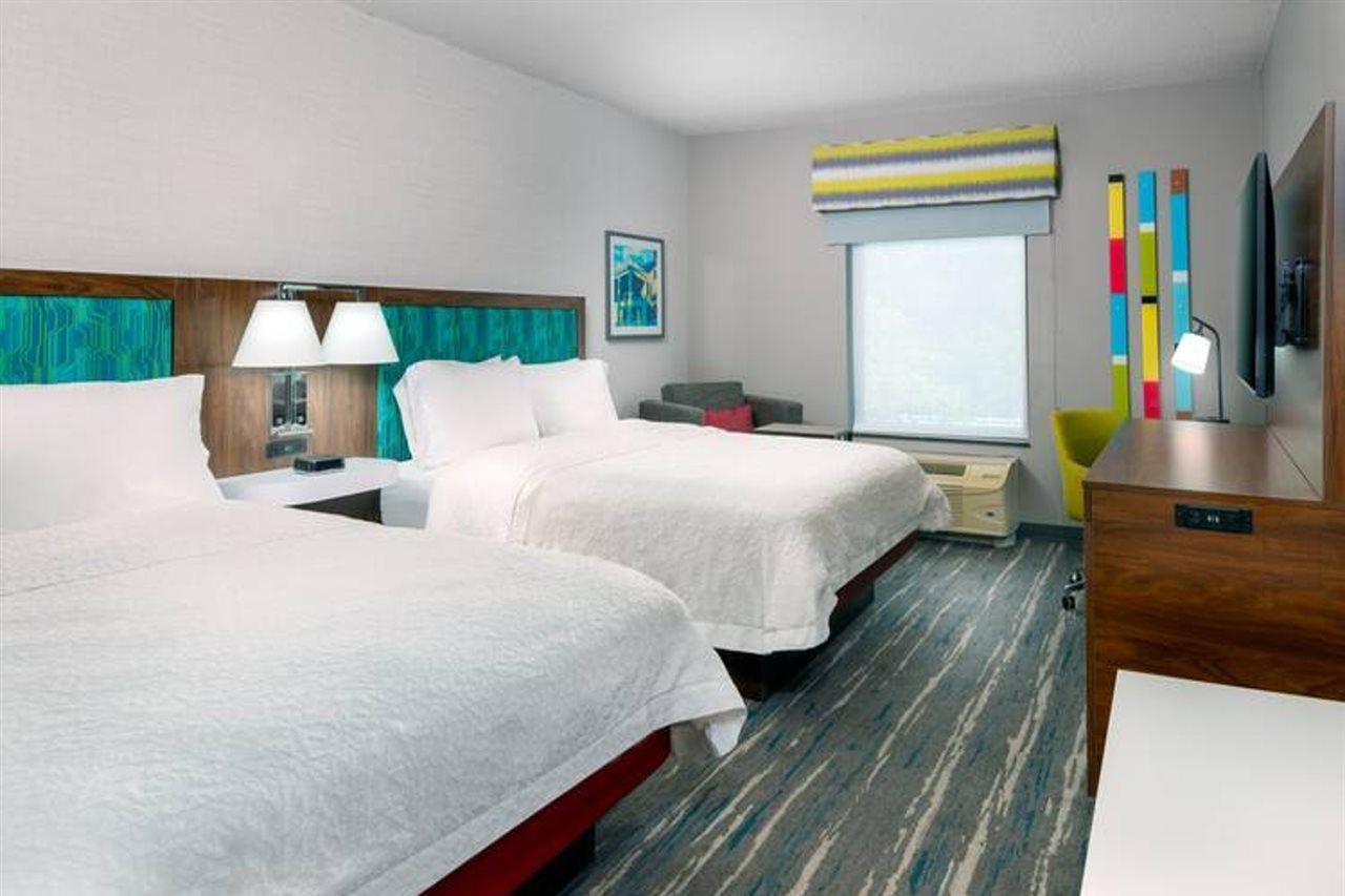 Hampton Inn & Suites Farmington Exteriör bild